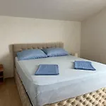 Lavaran Apartment Vir
