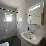 Apartment Lavaran *