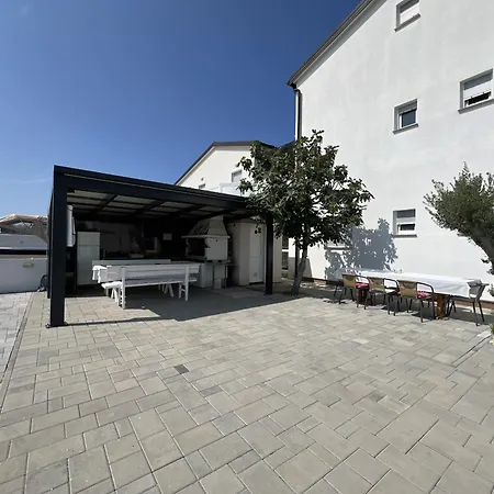 شقة Lavaran فير
