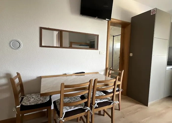 Apartamento Lavaran Vir