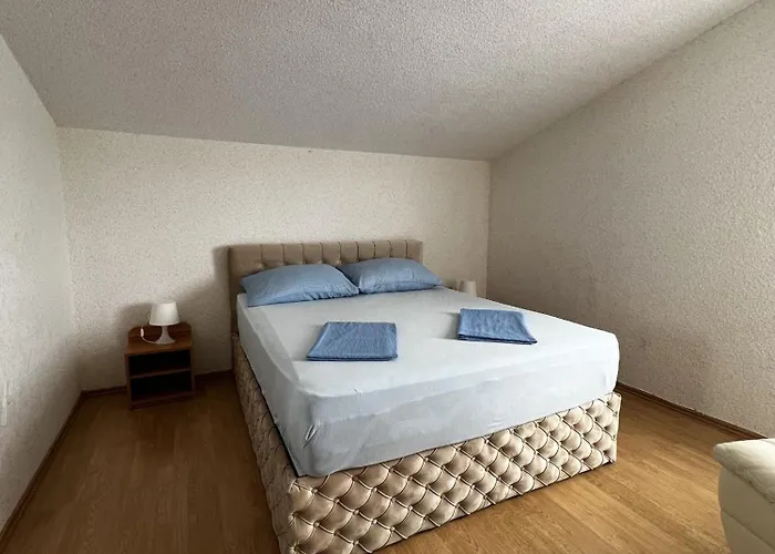 Lavaran Apartment Vir